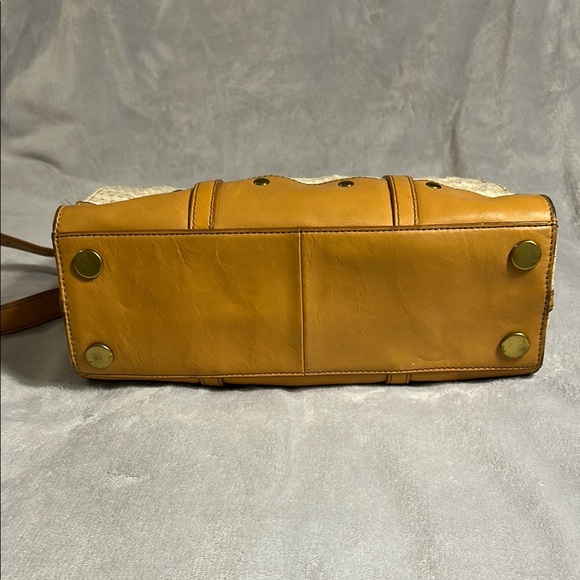 FOSSIL Carmen Tan and Cream Crossbody/Tote - Picture 5 of 12